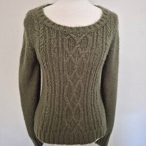 Dark Green knitted Pullover sweatshirt. Size Large